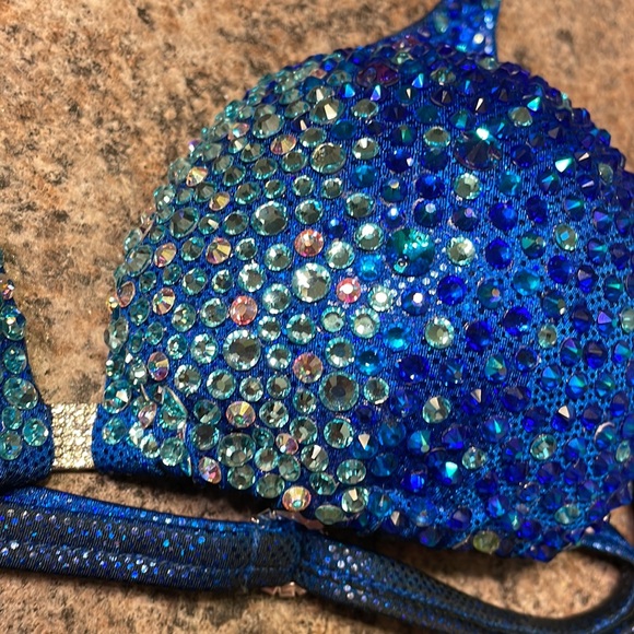 Handmade Blue Fitness Suit - Picture 5 of 9